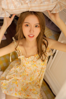 比基尼美女